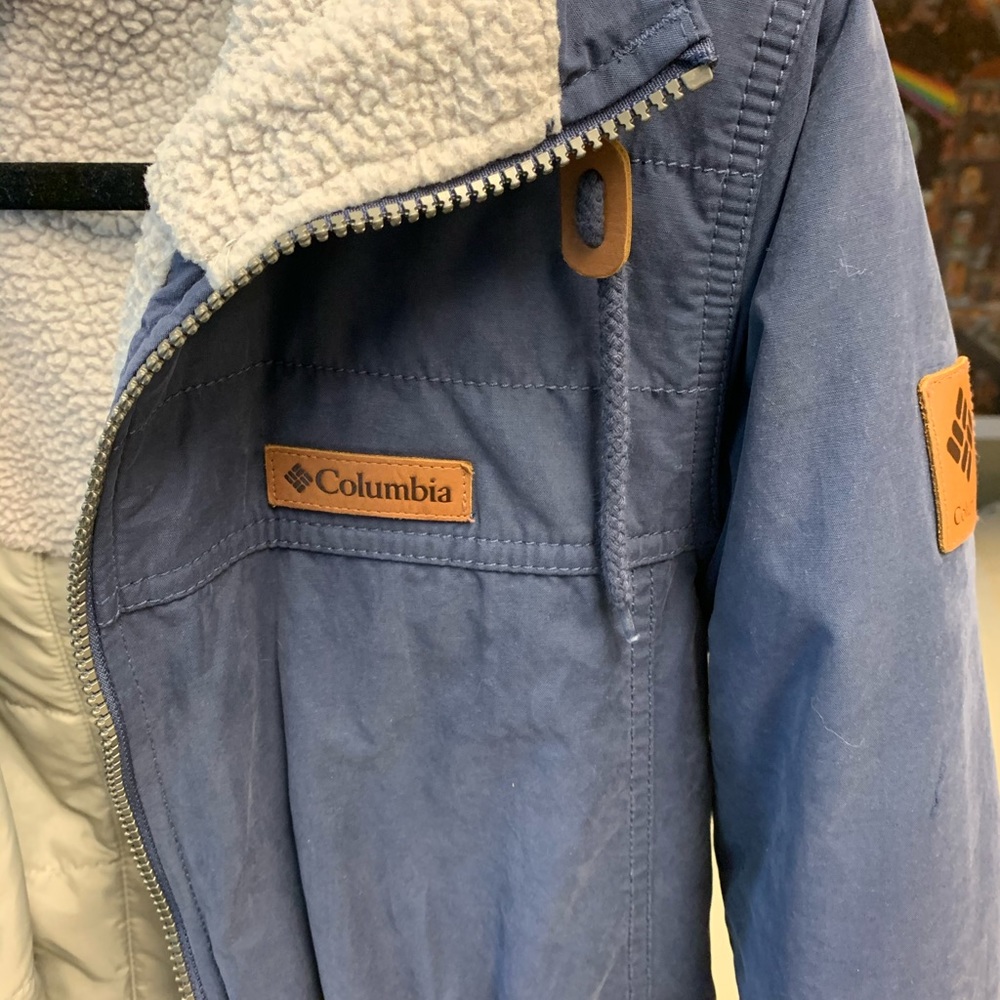 Light Women’s Jacket - Picture 2 of 5